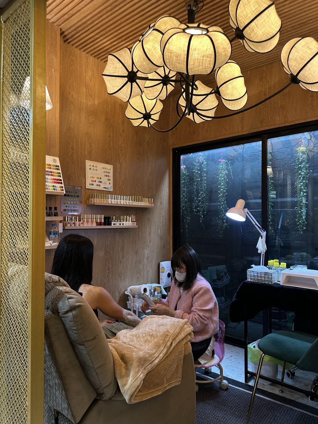 บรรยากาศร้าน AKADE 2